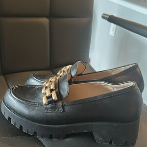 Antonio Melani leather loafers size 6.5M